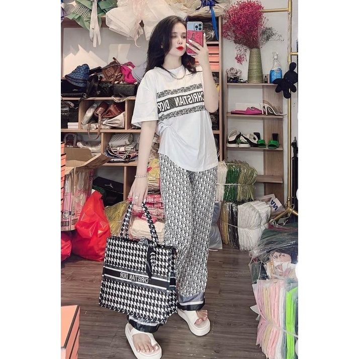 Set Bộ Đồ Dior Siêu Hot Hit, Cam Kêt Hàng Chất Lượng, Chất Vải Siêu Đẹp