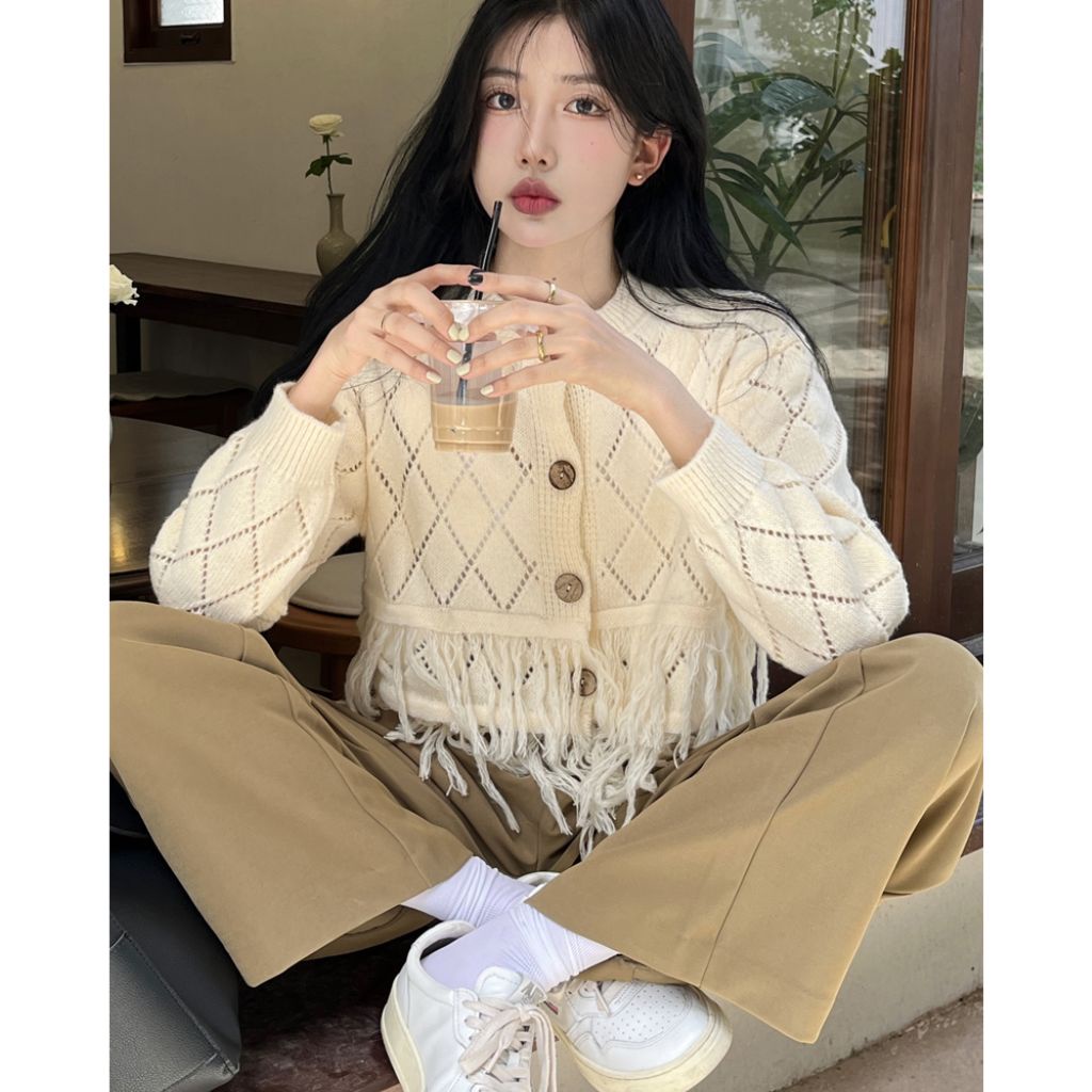 Áo len croptop tua rua , váy len lỗ croptop nữ hàng order Taobao có ảnh thật nhà Oanh dilys