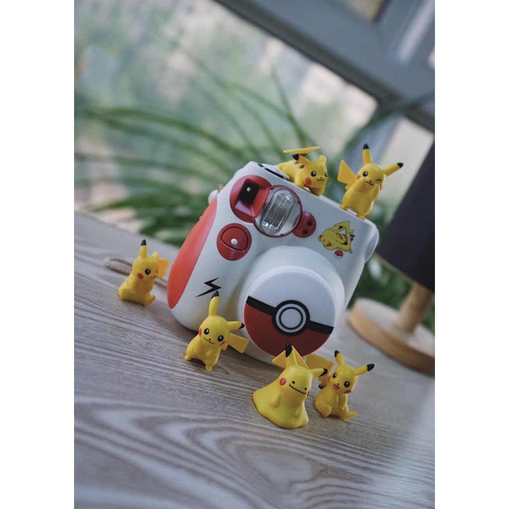 Máy chụp ảnh lấy ngay fujifilm instax mini 7c x pikachu bản giới hạn chính hãng