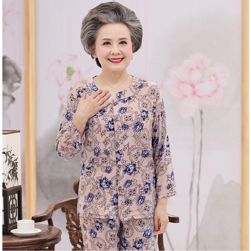 Bộ quần áo cho cụ già - Thời trang trung niên cho bà