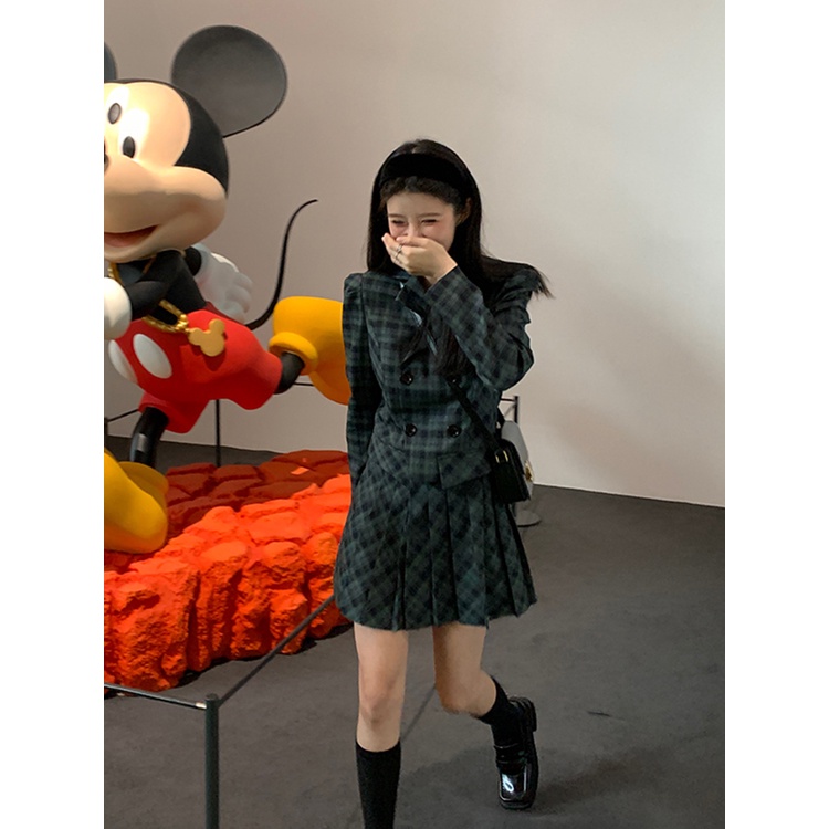 Set blazer gồm áo và chân váy kẻ 2022