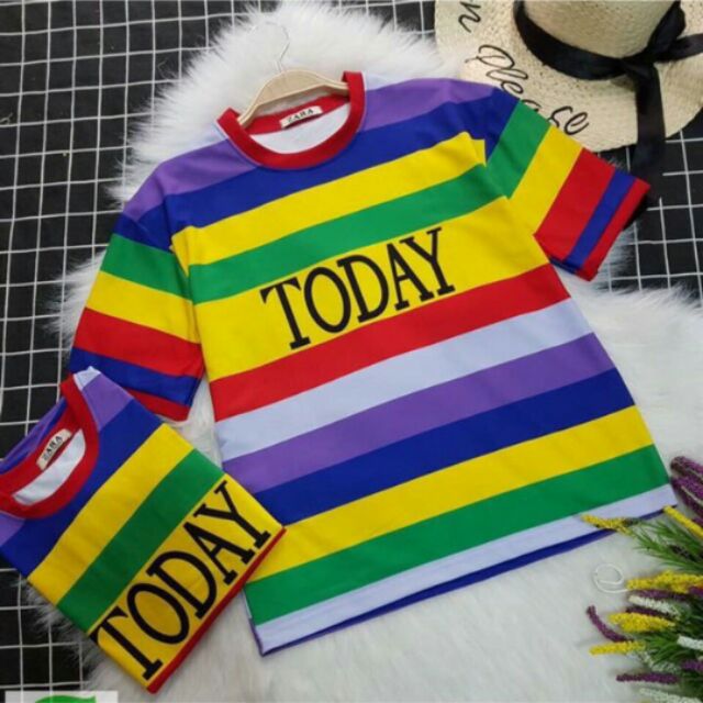 Áo thun cầu vòng