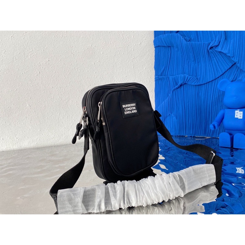 Túi đeo chéo BURBERRY cao cấp 2021