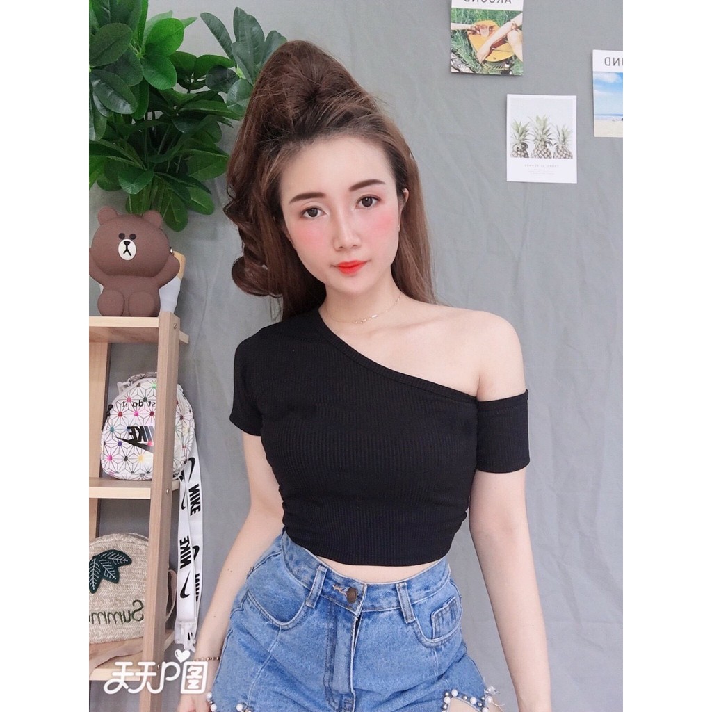 Áo croptop lệch vai 27MNU10