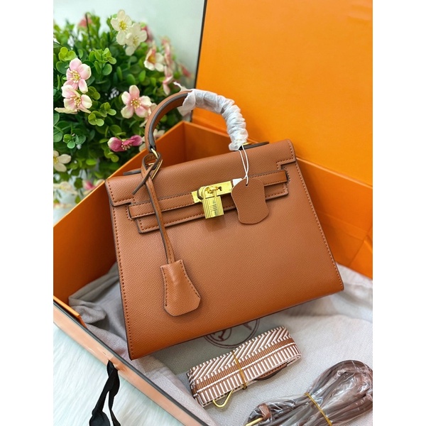 M5467 HM kelly màu hồng size 25 bản V IP fullbox