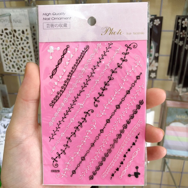Sticker hoạ tiết độc đáo