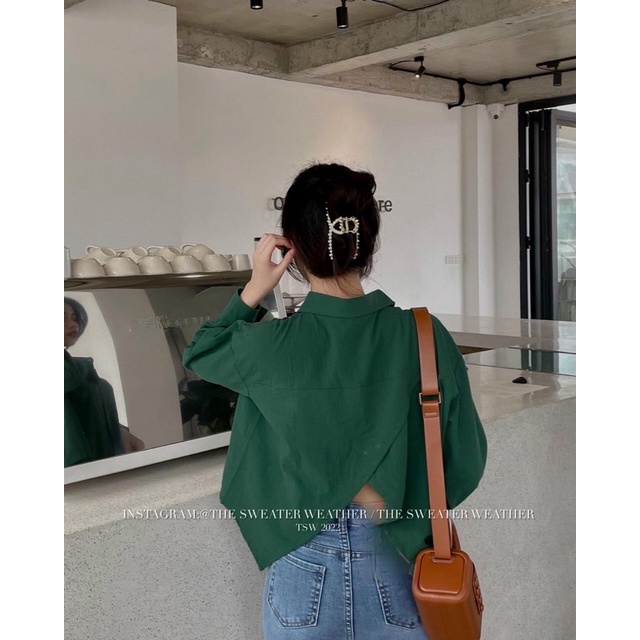 Áo sơmi dáng ngắn XẺ LƯNG LẠ MẮT style Hàn Quốc A35