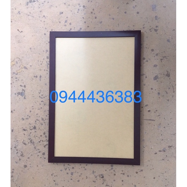 2 chiếc khung ảnh 50x70 mặt mika
