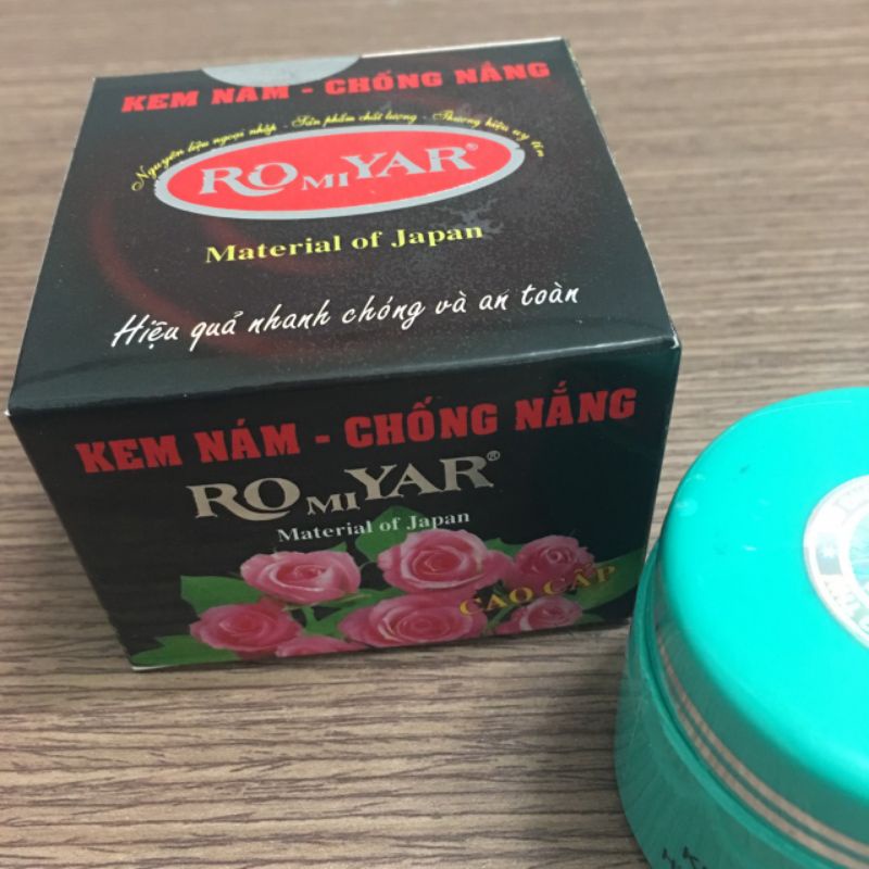 Kem nám chống nắng romiyar