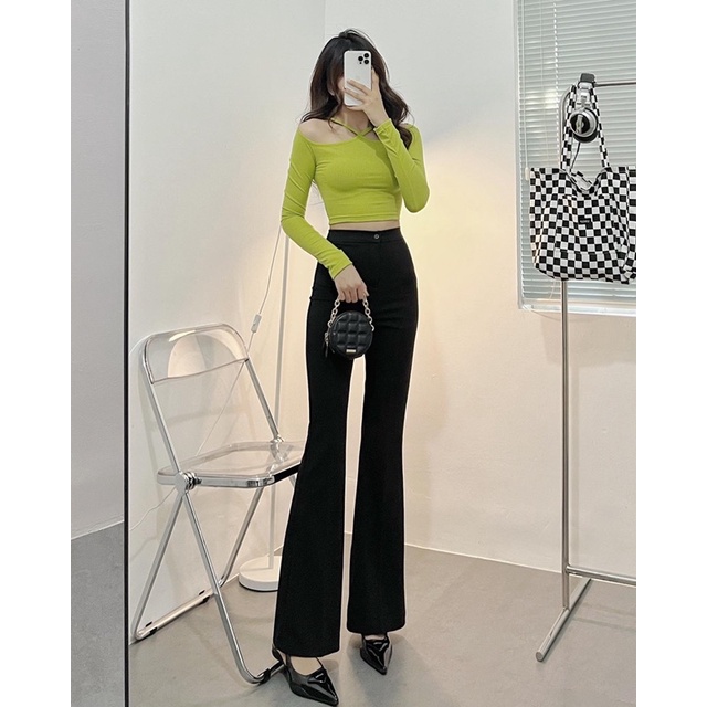 Yếm khoét vai tay dài