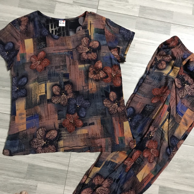 Bộ lanh sớ lửng nữ trung niên cho các mẹ