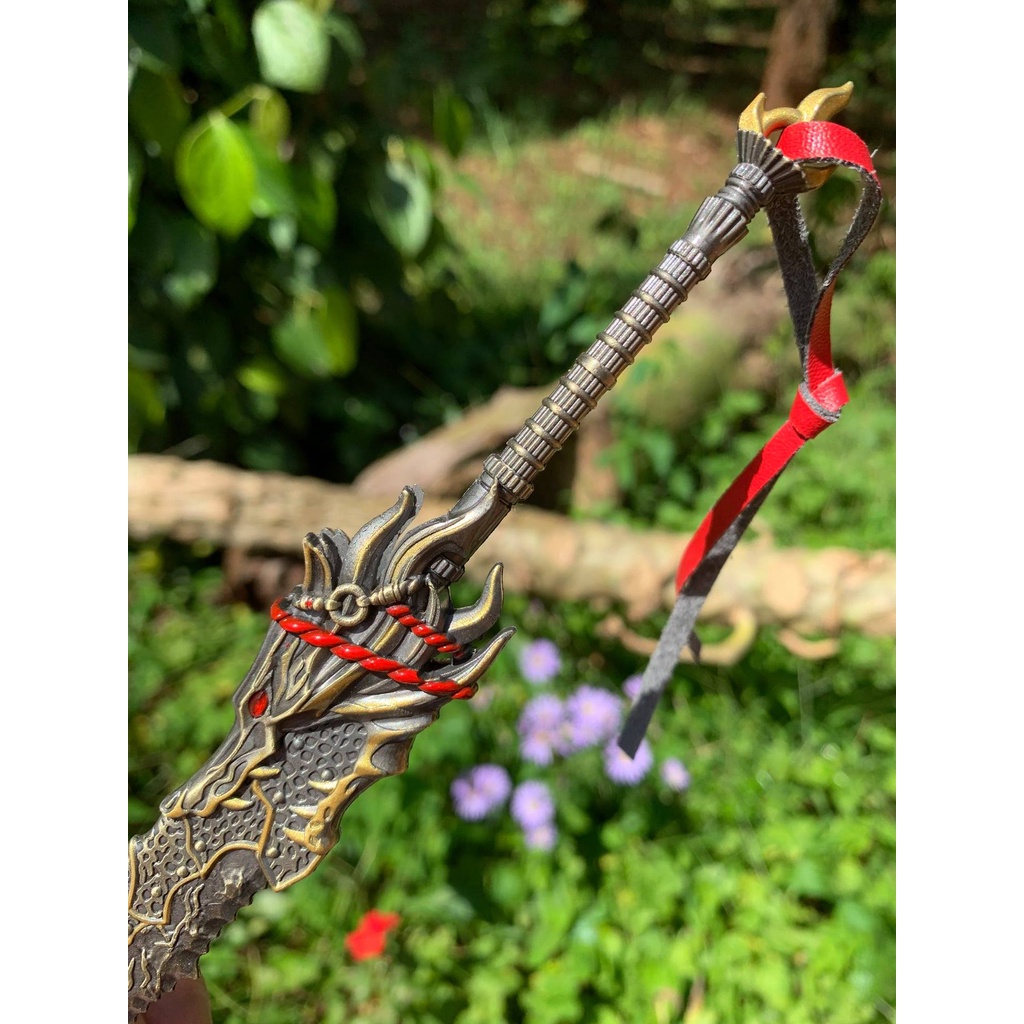 [ Tặng đế ][ 22cm ]Mô hình hợp kim Wolf King's Fang Nanh Vua Sói - Naraka : Bladepoint - Baystore