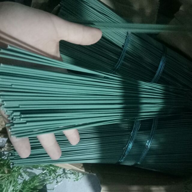 Kẽm nhựa tròn cắm hoa sáp, hoa giả