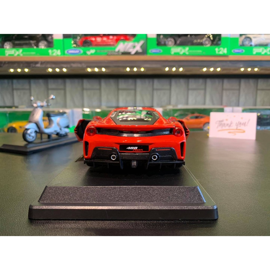 Xe mô hình Ferrari 488 Pista tỷ lệ 1:24 của hãng Bburago