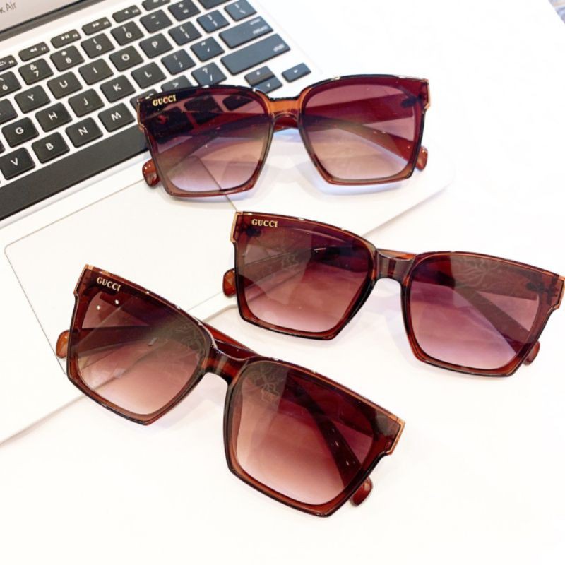 Kính G Fom To Vuông Thời Trang 2021