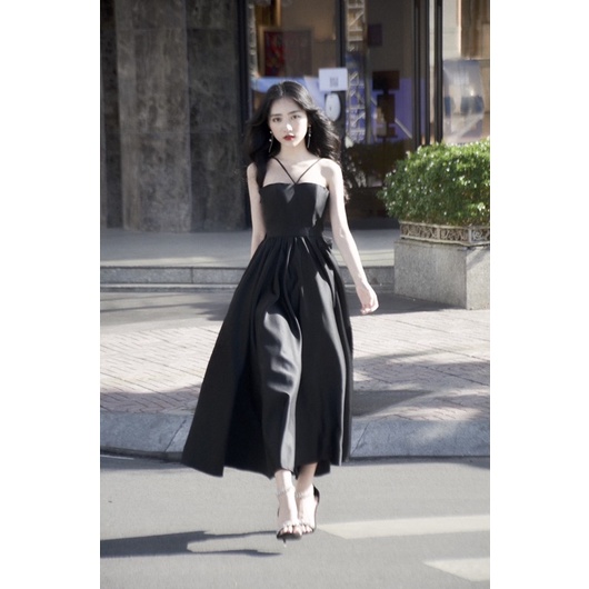 LASIE - Váy yếm dây xoè