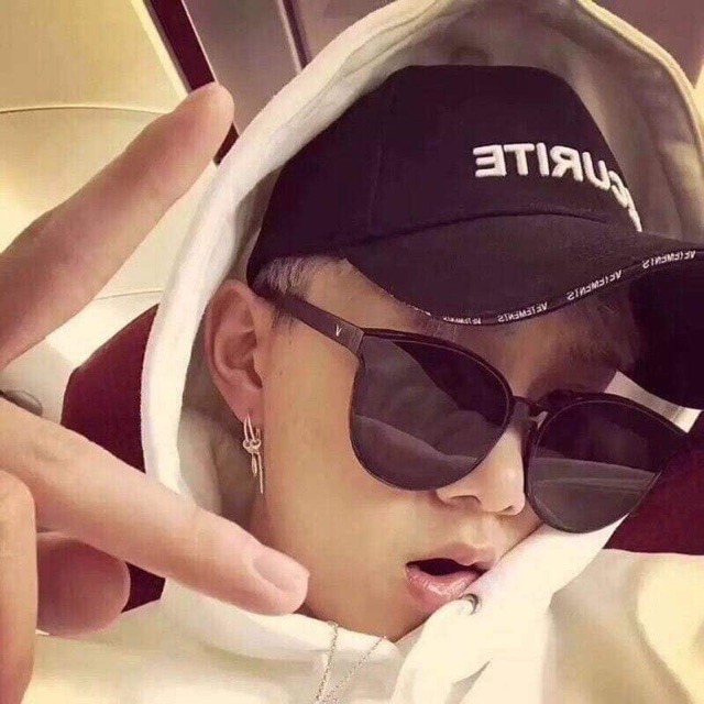 Kính mát siêu xinh shop linh gau | BigBuy360 - bigbuy360.vn