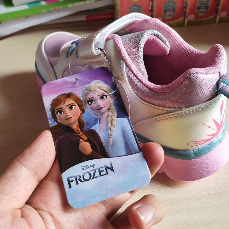 Giày Elsa cho bé gái phong cách thể thao có đèn led phát sáng với đế eva siêu nhẹ