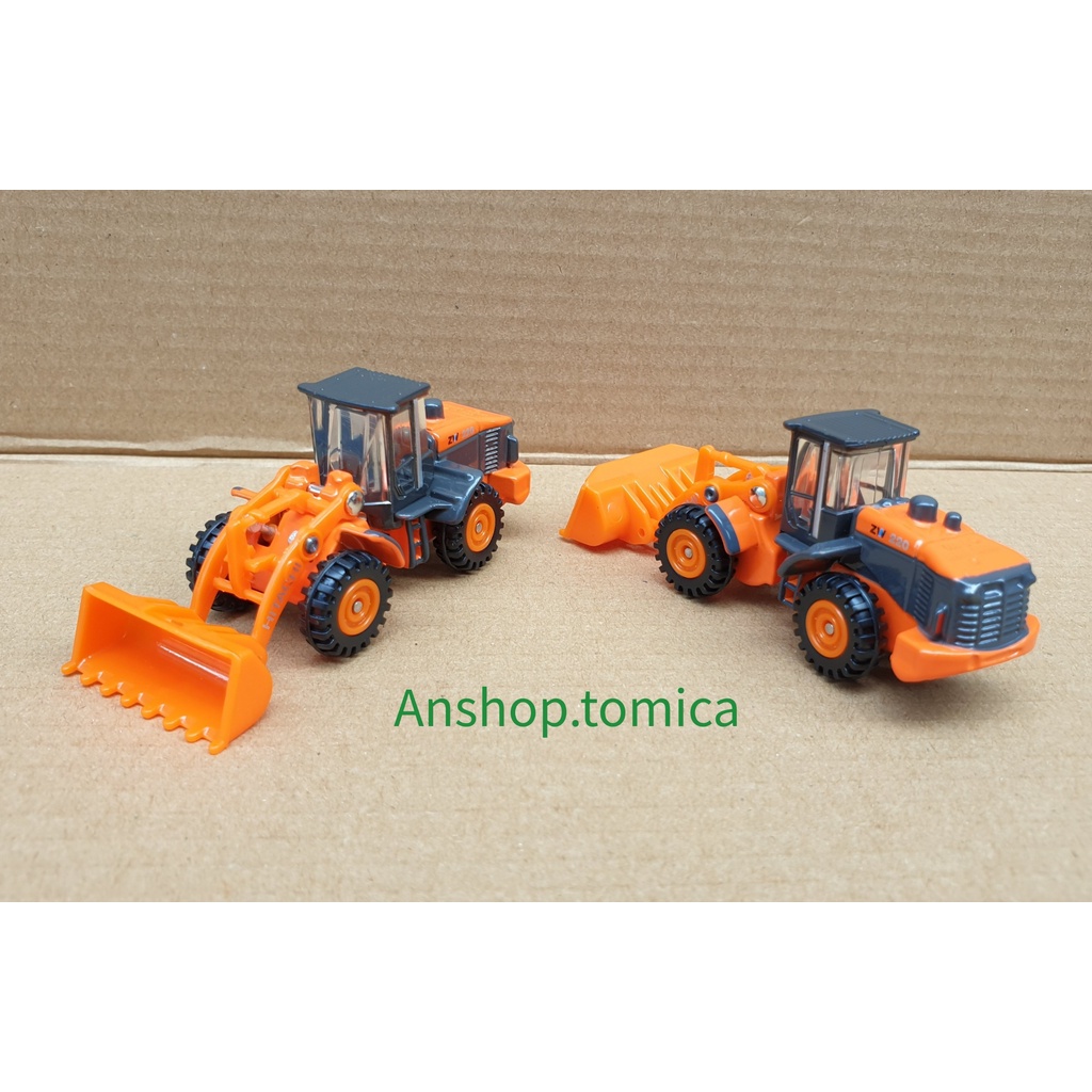 Mô hình xe xúc màu cam tomica Nhật Bản