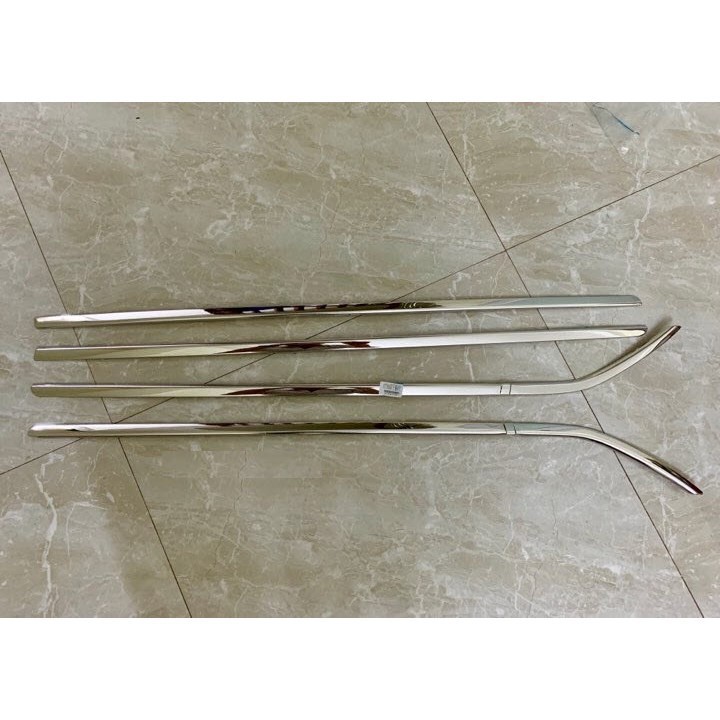 Nẹp chân kính Mitsubishi Attrage 2015-2021 inox  tặng kèm tuýp trợ dính