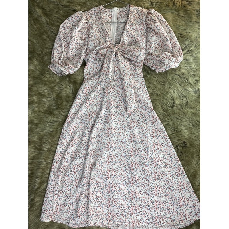 váy dài hoa nhí tay phồng thắt nơ dự tiệc | BigBuy360 - bigbuy360.vn