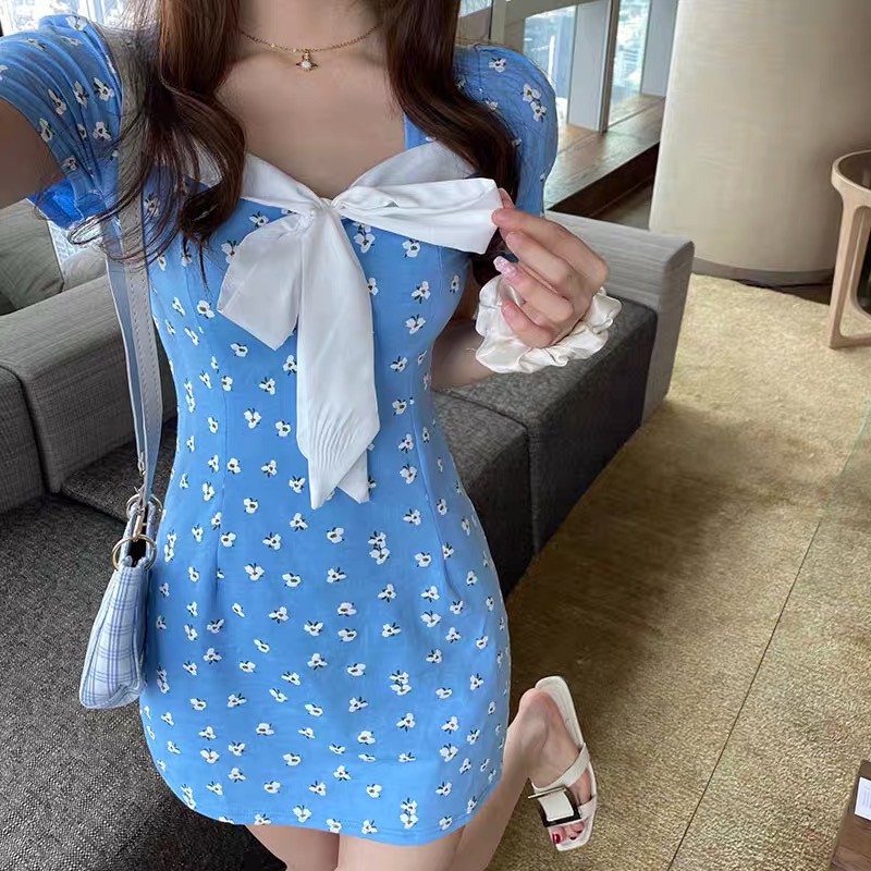 Đầm cổ vuông cách điệu phối nơ siêu iu tay phồng in hoa 3D - Thời trang VADA - Đ38 | BigBuy360 - bigbuy360.vn