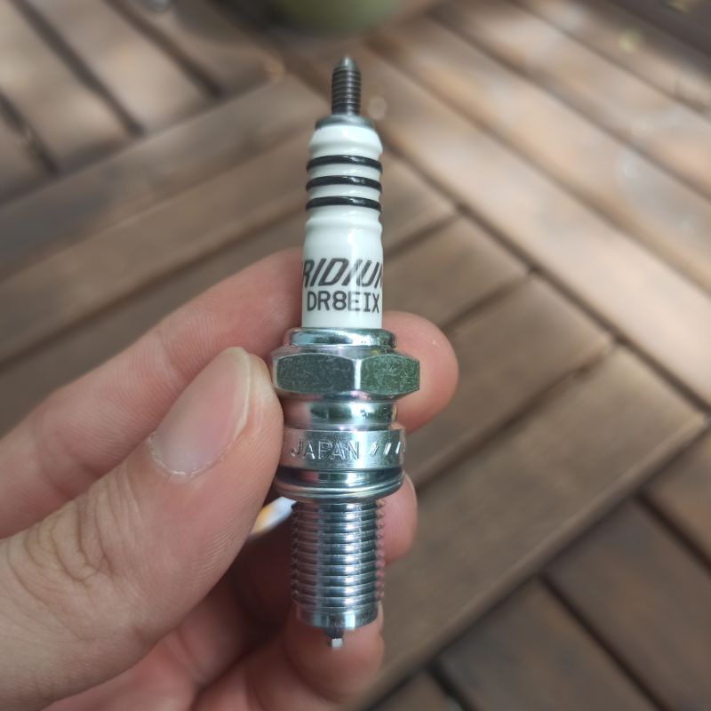 Bugi NGK iridium - DR8EIX