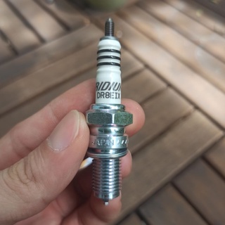 Bugi NGK iridium - DR8EIX (chân dài, ren 12mm)