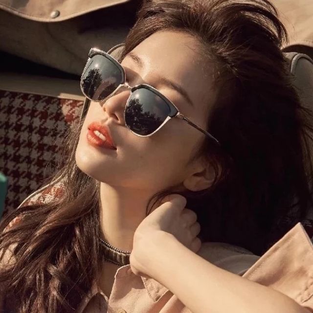 Kính Râm Nam Nữ Chống Tia Uv Thời Trang Mắt Vuông Trẻ Trung Sang Chảnh - VUÔNG