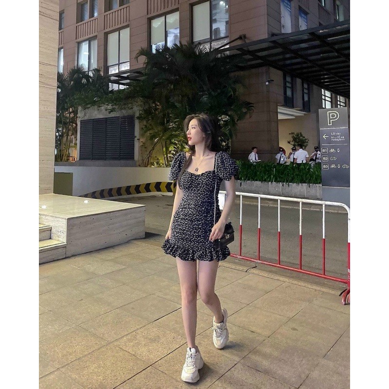 Đầm đen hoạ tiết