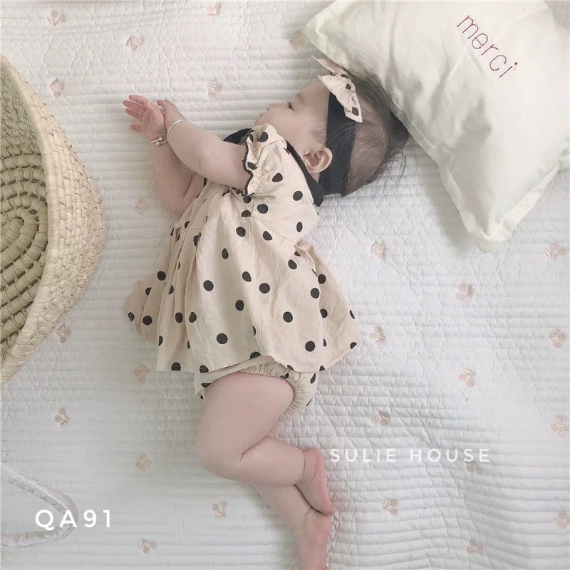 Set váy + quần chip tặng kèm băng đô - QA91