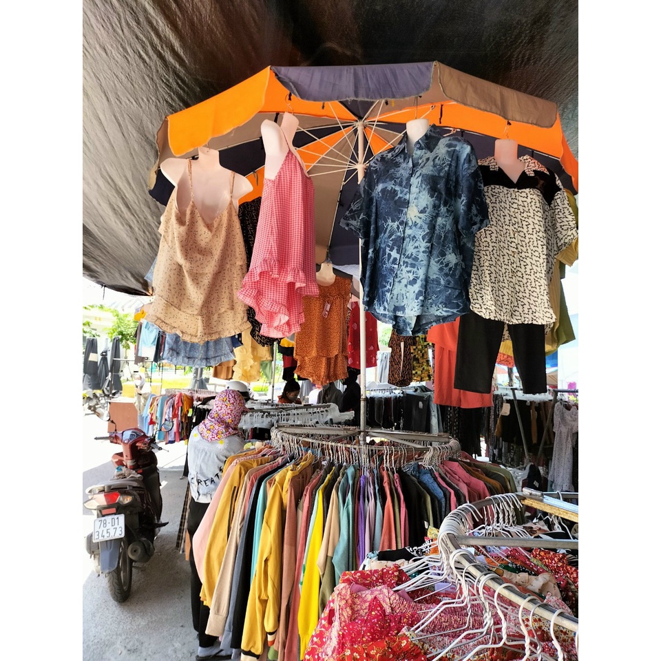 VIDEO HÌNH ẢNH THẬT_ Ô DÙ 12 NAN TREO QUẦN ÁO NẶNG 12KG