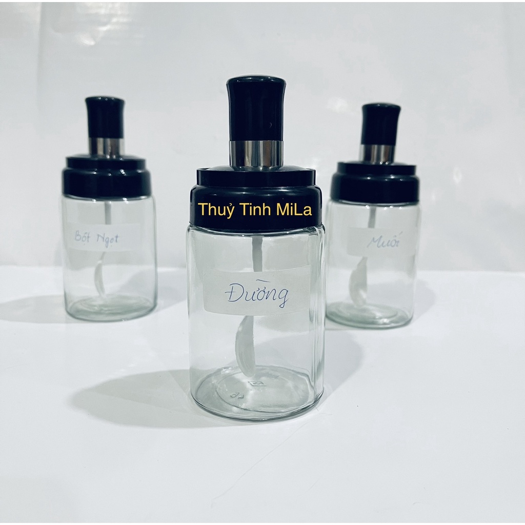 Hũ Đựng Muối Đường Bột Ngọt Gia Vị  Tặng Muỗng 250ml bằng thuỷ tinh có bán kèm nhãn dán 2x5cm