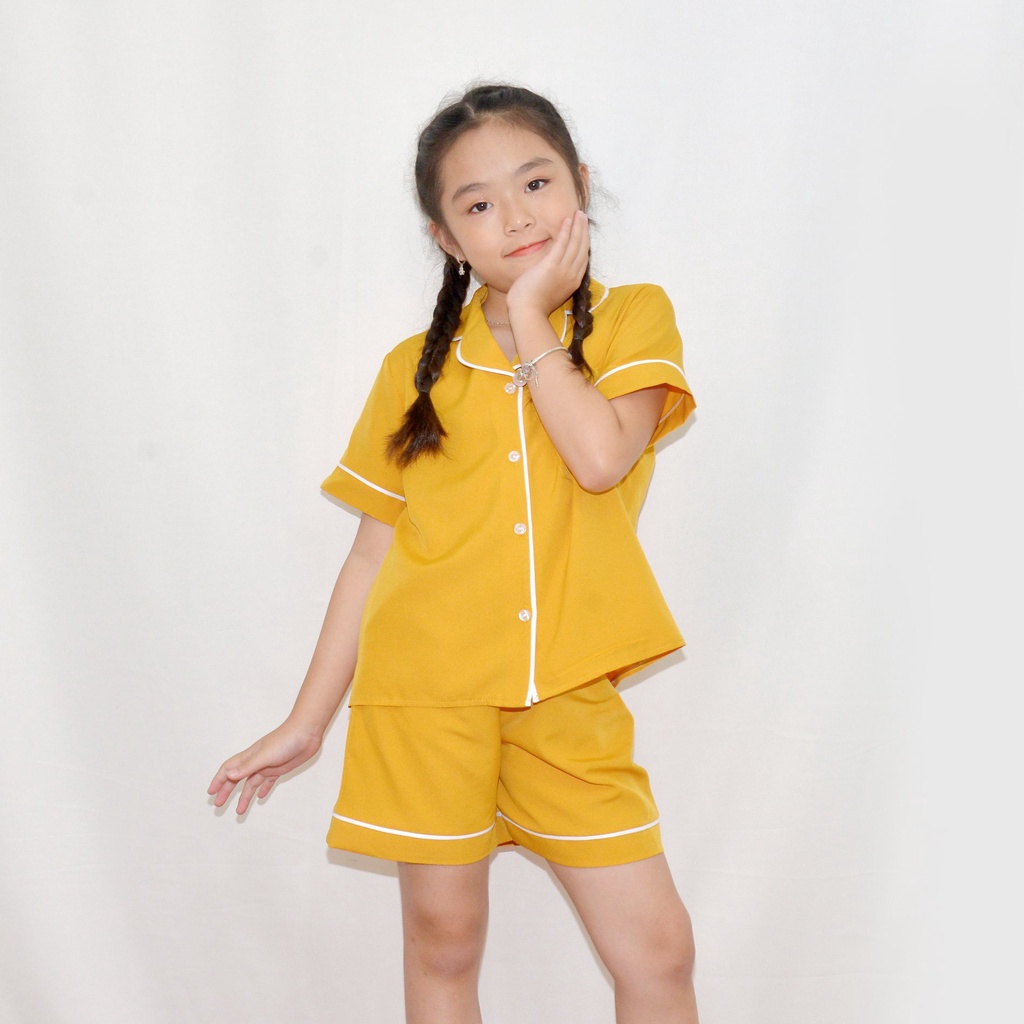 Bộ đồ ngủ pijama bé gáÍ MÀU VÀNG KẸP TRẮNG - Vải lụa mềm mại, màu sắc tươi mới, mang lại cho bé cảm giác cực kỳ dễ chịu