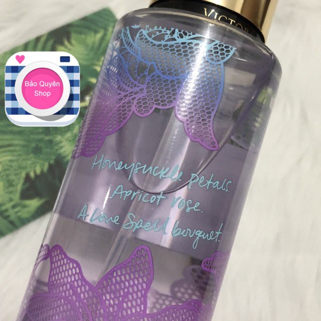 Xịt thơm toàn thân tông nước hoa Victoria's Secret - Love Spell In Bloom - Fragrance Mist 250mL