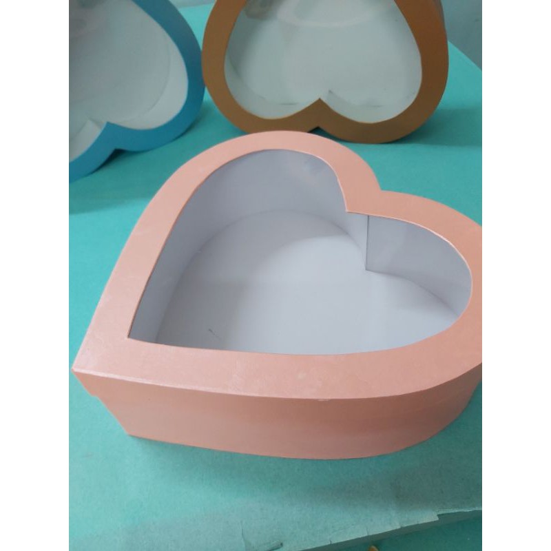 HỘP QUÀ TRÁI TIM NẮP KIẾNG#27CM