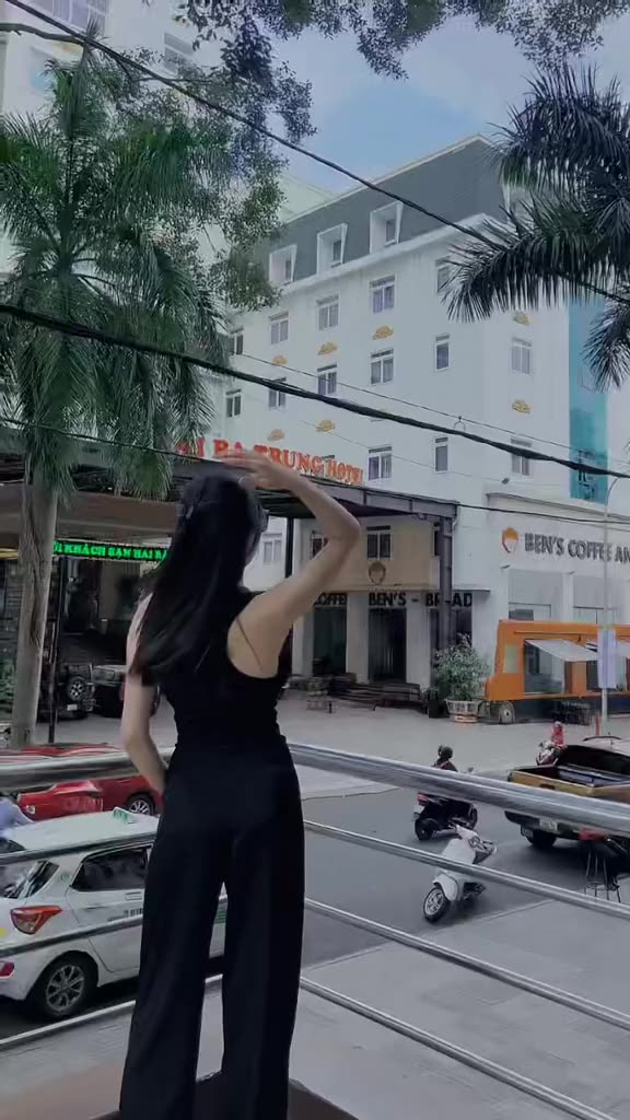 [Mẫu Mới] Jumpsuit Nữ Cổ V Hở 2 Bên Vai Quần Ống Rộng (Có Mút Ngực) Thời Trang Nữ Sam Closet Free Size 40-55kg | BigBuy360 - bigbuy360.vn