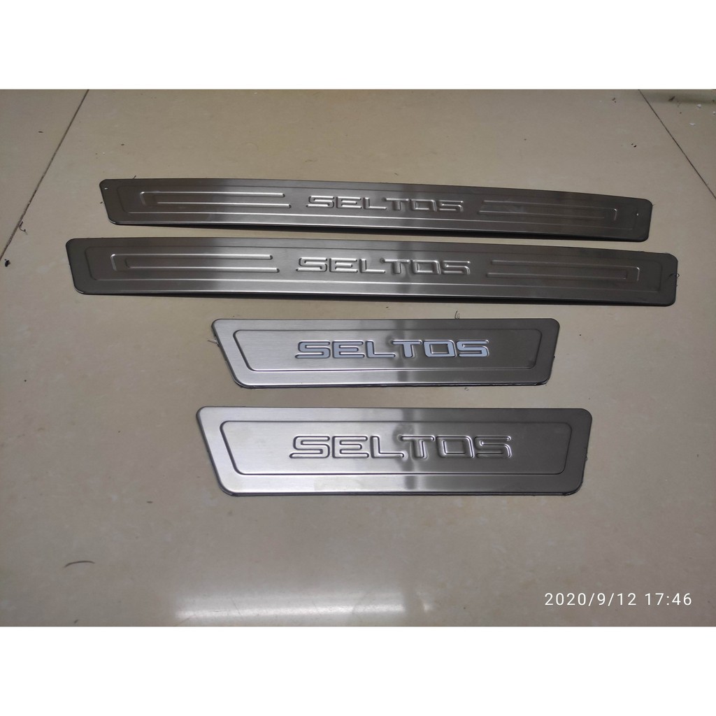Ốp Bậc Cửa Xe Kia Seltos 2020 Mẫu Inox