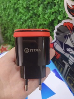 CỦ SẠC LIỀN DÂY 2 CỔNG USB TITAN CB09