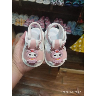 Dép tập đi cho bé