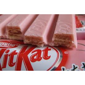 Kitkat dâu- Hàng xách tay Nhật Bản