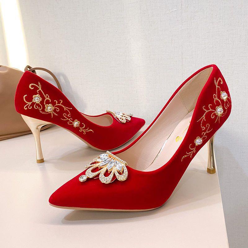 Giày Cưới Cao Gót Hai Cách Mang Màu Đỏ Rượu Vang Phong Cách Trung Hoa Mới Cho Cô Dâu