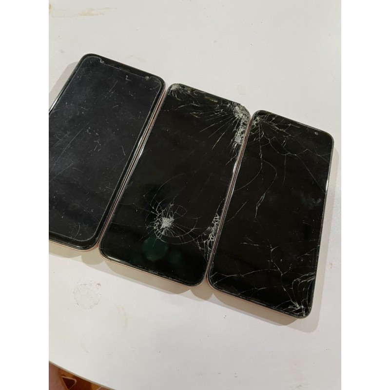 xác điện thoại samsung j410 vỡ màn