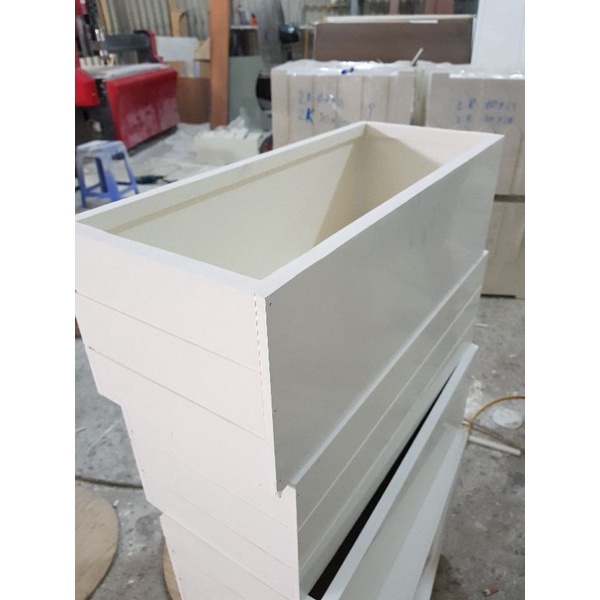 Chậu 60x25x25 dài x rộng x cao chân liền cao cấp 0338 073 163