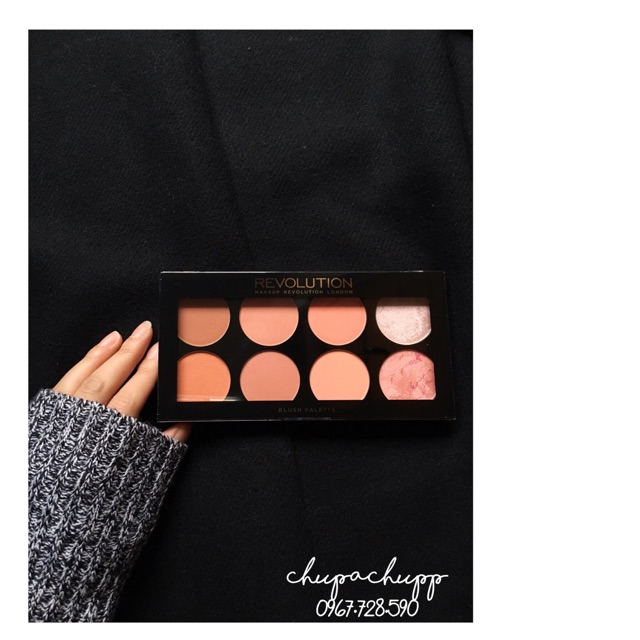 Bảng má hồng Hot Spice (tone cam) Makeup Revolution