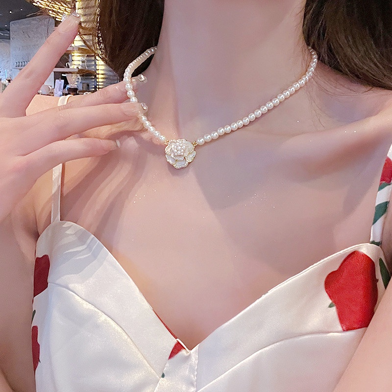 Vòng cổ Mặt Hoa Hồng Đính Ngọc Trai Thời Trang Cao Cấp