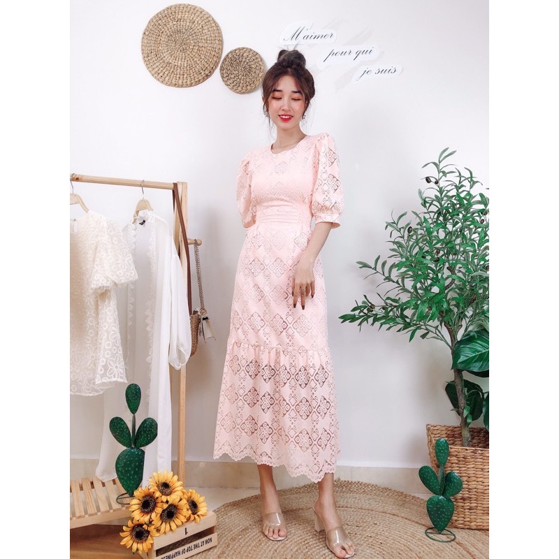 Đầm Maxi màu trơn ren tay lỡ phồng phối dây nơ eo cổ tròn