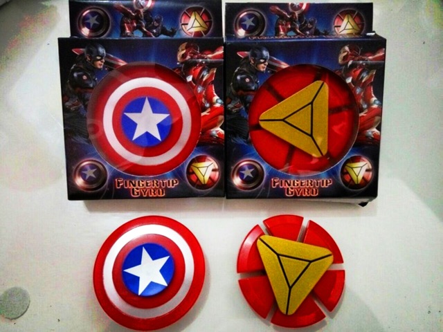 Con Quay Spinner Nhựa Hình Captain America Iron Man