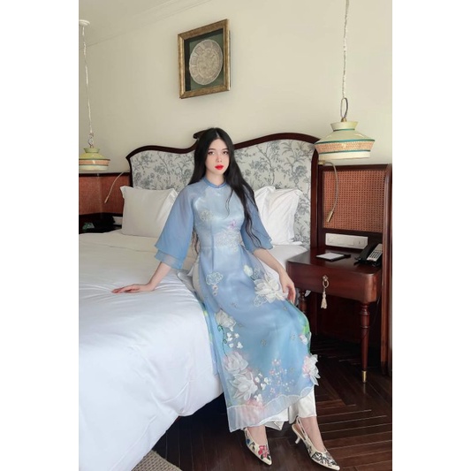 Áo dài cách tân 4tà vải organza cao cấp thêu hình sen 3D