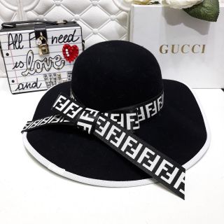 Mũ dạ vành trung dây nơ bản to